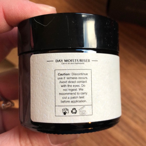 Mandarin Orange Enhancing Day Mousturizer - Picture 2 of 5